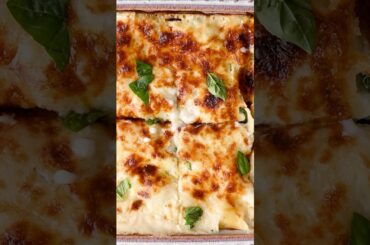 Relatable. #lasagna #cheesepull #feedme #mediterraneanfood #italianfood #comfortfood #chickenlasagna