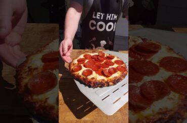 Screamin Sicilian Should NOT Be This Good  #itspizzatime #pizzareview #recipe