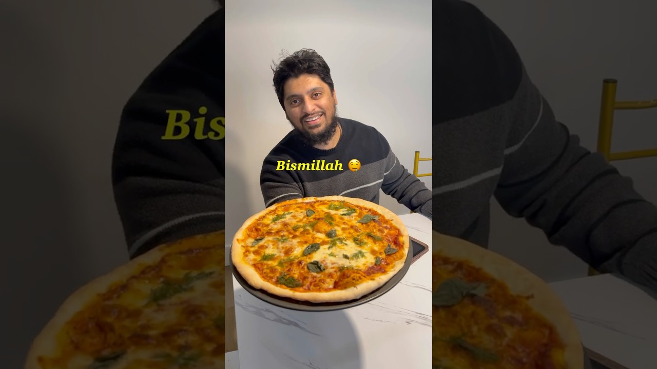 Homemade Pizza recipe👇🏻🍕 #food #shorts Homemade Pizza recipe👇🏻🍕 #food #shorts