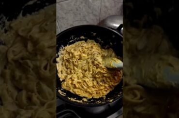 Easy, Creamy & Delicious Alfredo Pasta Recipe #food #pasta #burger #recipe #delicious