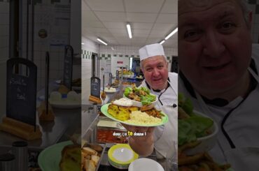 On mange quoi à la Cantine  avant les vacances #food #cuisine #shortvideo #restaurant