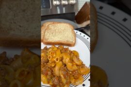 🥘 One-Pot Chili Mac #shortsvideo  #cooking #onepotmeal #pastarecipe #comfortfood #macaronirecipe