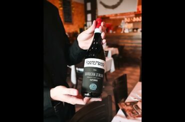 A good meal deserves a great wine. 💖