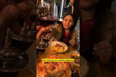 Cumpli el sueño Probar la pizza y el vino en ROMA, Italia 🇮🇹  #shorts #italia