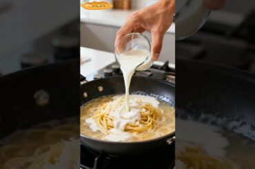 Creamy Garlic Pasta That's Actually Simple #food #easyrecipe #shorts