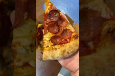 A Slice of Pizza - Italian Restaurant Thin Crust - Vancouver Downtown #shortsviral #shorts