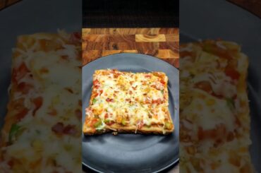 Classic & Cheesy Paneer Bread pizza #pizza #paneer #shorts
