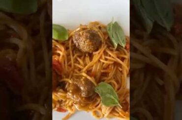 This Simple Spaghetti Recipe Will Save You. #food #youtubeshorts #spaghetti #recipe