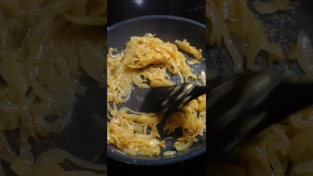 Creamy Caramelised Onion Pasta! 😍 #weekenddish Creamy Caramelised Onion Pasta! 😍 #weekenddish