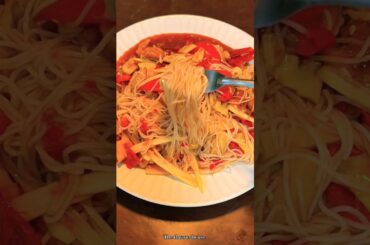 Chilli Garlic Noodles🤤😋 #food #tasteofindia #italiancuisine #tastyindia #italiandish #recipe #shorts