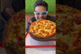 First time Soya chaap pizza trying 😱#shortsfeed #viralvideo #ytshorts #foodblogger #shorts #foodie
