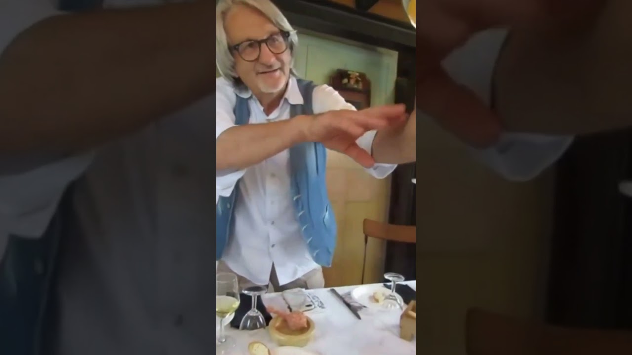 Italian Wine Expert Shows His Secret Honey Spoon Trick #Shorts Italian Wine Expert Shows His Secret Honey Spoon Trick #Shorts