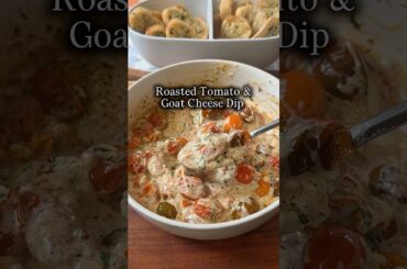 This is going to be the appetizer of summer 🍅Roasted Tomato Goat Cheese Dip (easy baked appetizer!)
