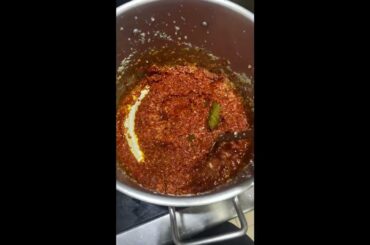 Very delicious Italian tomato sauce for pizza and pasta #chefselection #tomatosauce #cooking #food