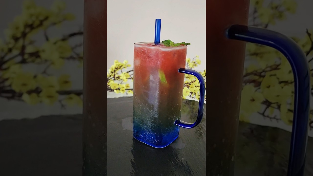 28 | Strawberry Blue Mocktail 💙🍹❤️ #drinks #homecafe #Mocktaildrinks #mojito #recipes #summer 28 | Strawberry Blue Mocktail 💙🍹❤️ #drinks #homecafe #Mocktaildrinks #mojito #recipes #summer