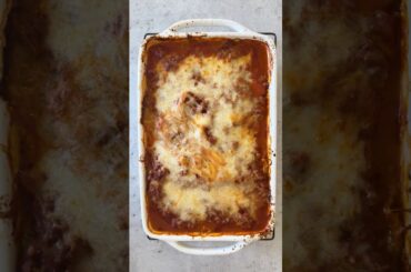 This viral cabbage lasagna recipe is 100% delicious and 1000% worth the hype 😍