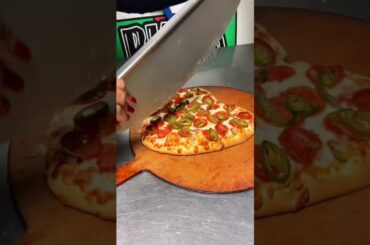 #wildomarpapagspizza #itspizzatime #pizzalover #siciliancuisine #homem#foodie #italy #love