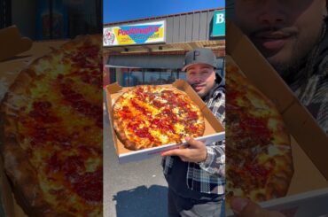 Is This The Pizza Shop ? #food #fyp #foodie