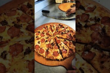 ROUND TABLE PIZZA  #usa #pizza #food #fastfood #pizzalover #italianfood #pizzafood #pizzatime #Lodi