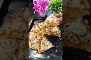 cheesy pizza #trendingshorts #recipe #food #pizza #cheese
