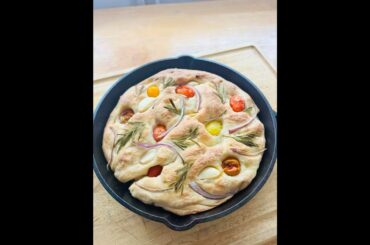 1st attempt FAILED, 2nd Attempt Focaccia 🤌🏽#nomnom #focaccia #italian #breadlover #italiancuisine