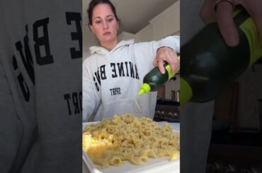 Raise your hand if you’re obsessed with pickles 🙋🏽‍♀️ Okay now that we’re all on the same page,