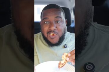 This Pizza was Voted the BEST IN THE US, But is it? 👀 #foodreview #food #trending #foodie #shorts