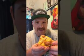 Bacon spam breakfast pizza #pizza #food #recipe #cooking #shorts