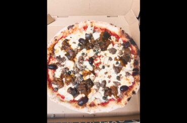 😱Maltija Pizza… Better Than Italy?! 🍕 #viral #pizza #deliciouspizza #food #italypizza #pizzalover