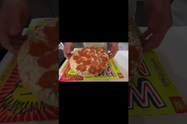 Making pizza #cooking #pizza #fyp