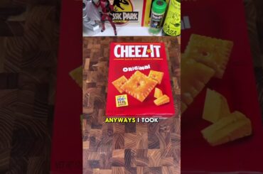 Tiny Cheez-It pizza bites #shorts #foodhacks