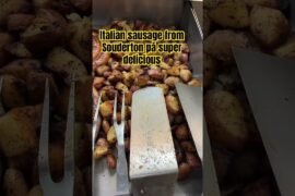 Rocco’s Italian sausage and cheesesteaks from Souderton pá everything super fresh delicious ￼