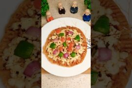 Paratha pizza recipe #shorts #trending #pizza #shortsfeed