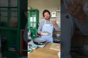 Better Than a Restaurant: One-Pan Creamy Chicken & Mushrooms 🍄‍🟫🍗