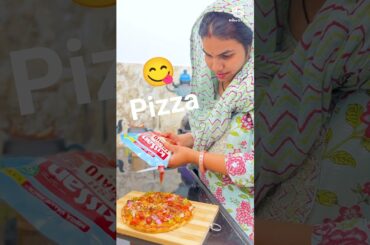Spicy Veggie Pizza at home😋 | Tasty creamy #recipe #shorts #pizza #viral