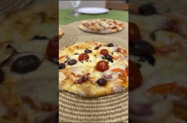 Pizza de Fermentação Natural 🍕🌿 #pizza #sourdough #italy #fermentation #food