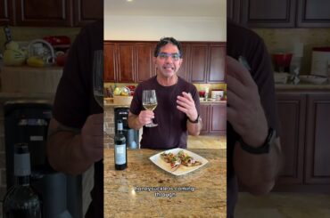 This is exactly what calamari bruschetta needs. 🍋🦑🍷