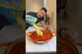 🍝 Cheesy Sun-Dried Tomato Chicken Pasta | 📕 ebook 3 waitlist (link in bio)