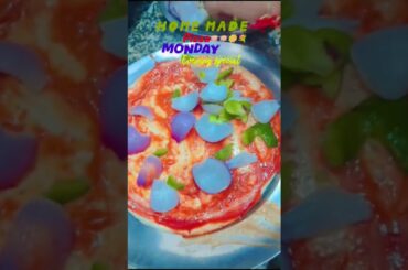 pizza monday special #minivlogshorts #mornigvibes #lifeisbutadream #food #pizzalover