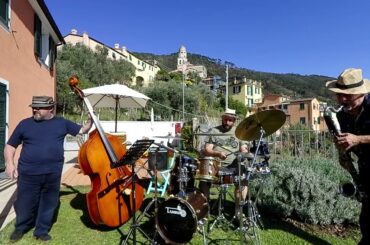 Days of wine and roses