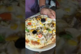 Italian pizza “Cheesy, crispy, delicious 🍕🤤”#subscribe #italianfood #pizza #foryou #trendingvideo