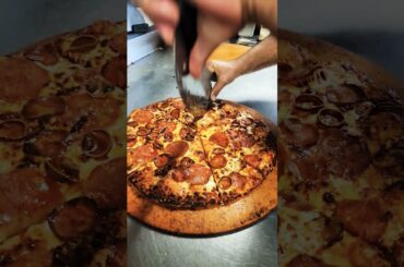 ROUND TABLE PIZZA  #usa #pizza #food #fastfood #pizzalover #italianfood #pizzafood #pizzatime #Lodi