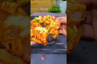Mini Pizza Recipe at Home 🔥 #trending #viral #shorts #pizza #mini #pizzalover #pizzarecipe #short