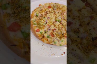 Bikanerwala Pizza #food #foodie #foodforfoodies #pizza #pizzalover #tasty #bikanerwala #gajraula