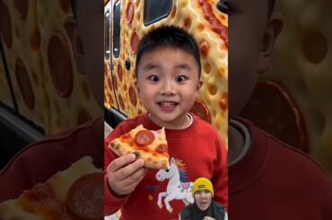 KERETA PIZZA #shorts #food #pizza #train #italy