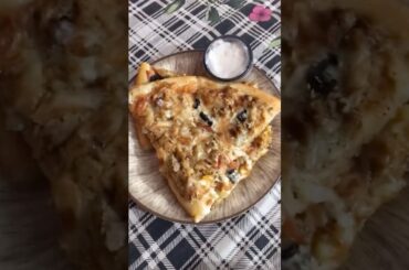 Pizza or🍗#viral #food #subscribe #pizza #pizzalover #pizzarecipe #friedchicken #shorts #shortvideo