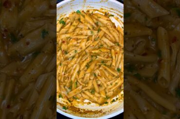 Yu Italian Pink Sauce Pasta #pasta #pinksaucepasta #italianpasta #foodshorts #shorts #viral