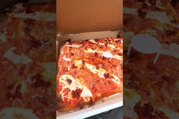 Spicy Vodka pizza from Corner slice in maplewood, NJ #fypシ #food #pizzasquares