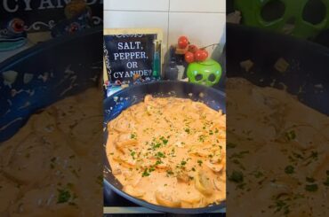 Maultaschenpfanne mit Champignons #maultaschen #onepot #rezepte #einfacherezepte #pilze