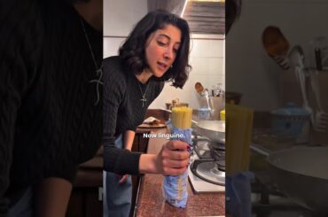 Don't KILL cuisine 😩 Linguine with clams is a traditional italian dish!